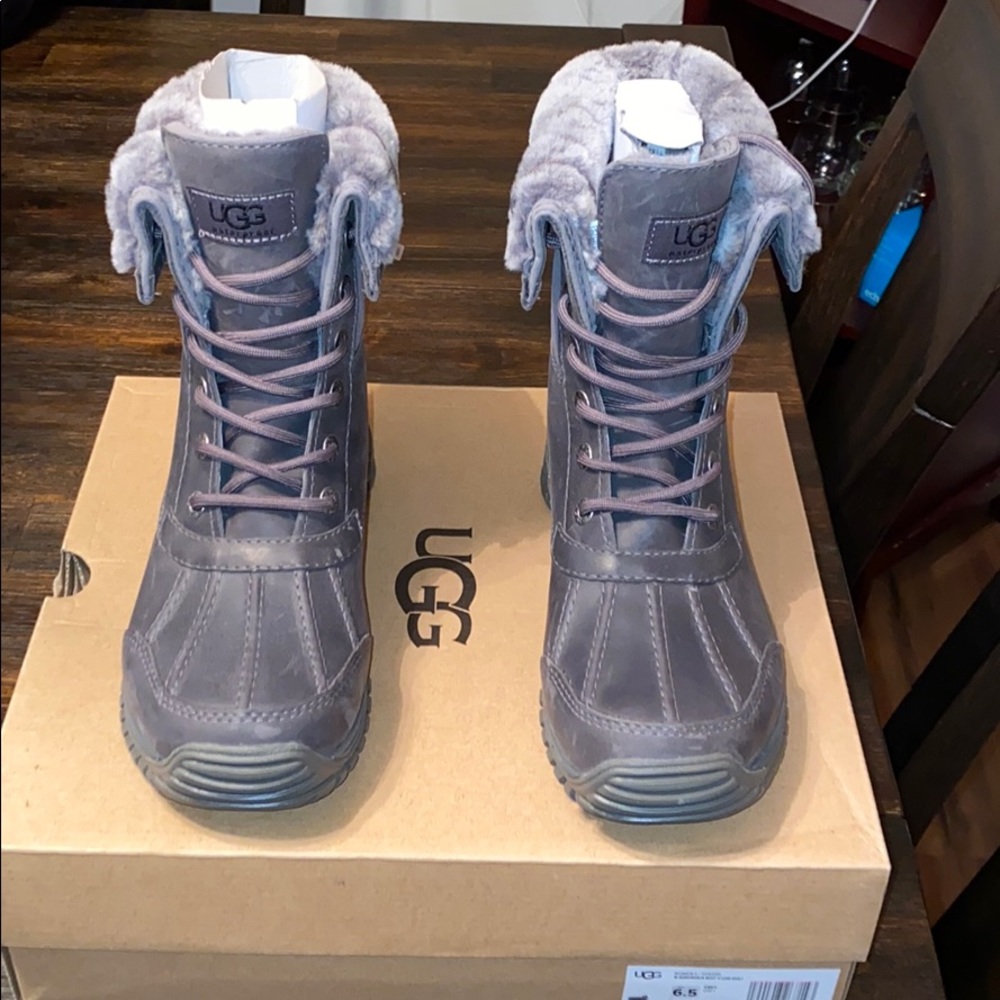 Women’s Uggs! - Picture 2 of 6